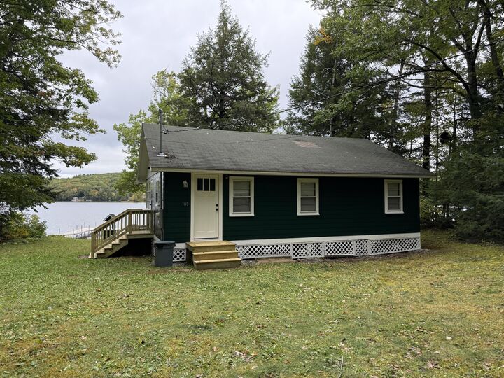 Property Photo:  108 Shady Lane  ME 04047 
