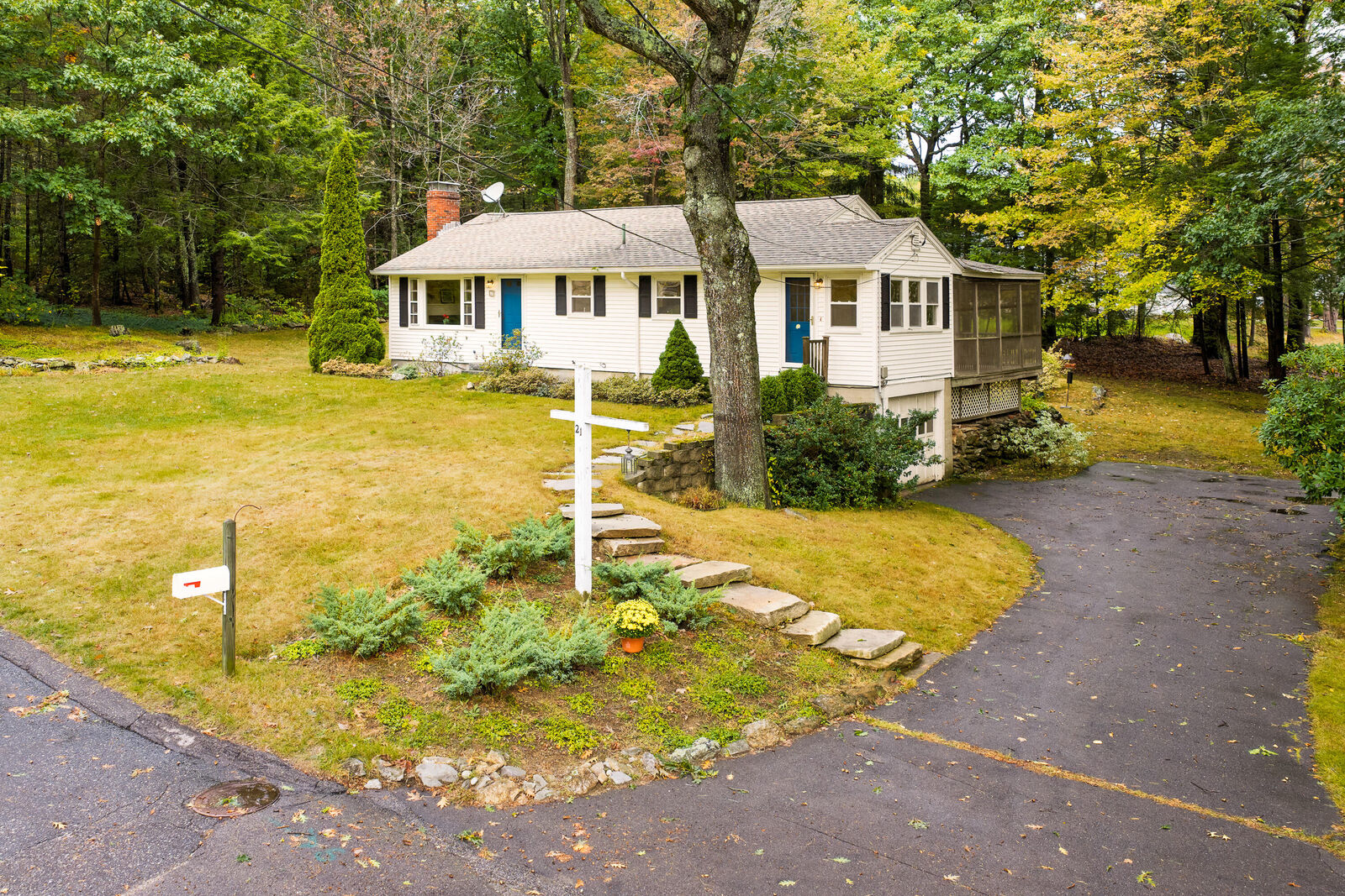 Property Photo:  21 Carmichael Avenue  ME 04105 