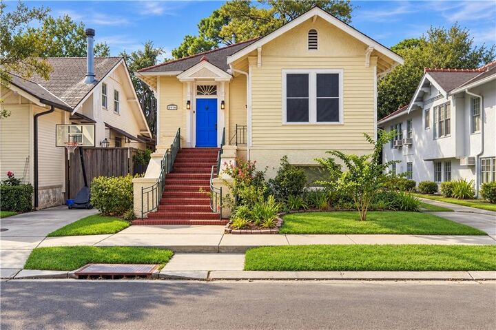 Property Photo:  2618 Octavia Street  LA 70115 
