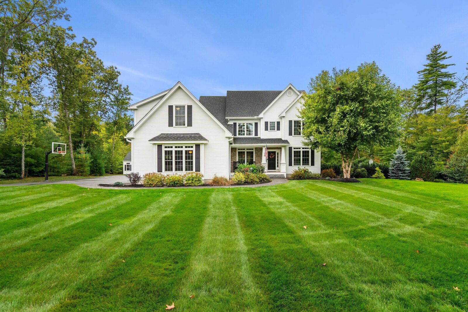 Property Photo:  24 Summer Lane  NH 03304 
