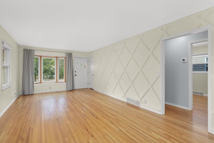 Property Photo:  3740 Perry Avenue N  MN 55422 