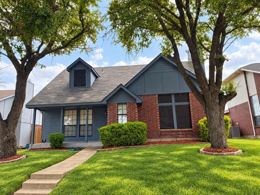 Property Photo: 4028 O B Crowe Drive TX 75227