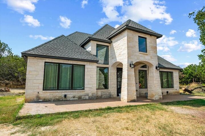 Property Photo:  4408 Veal Station Road  TX 76085 
