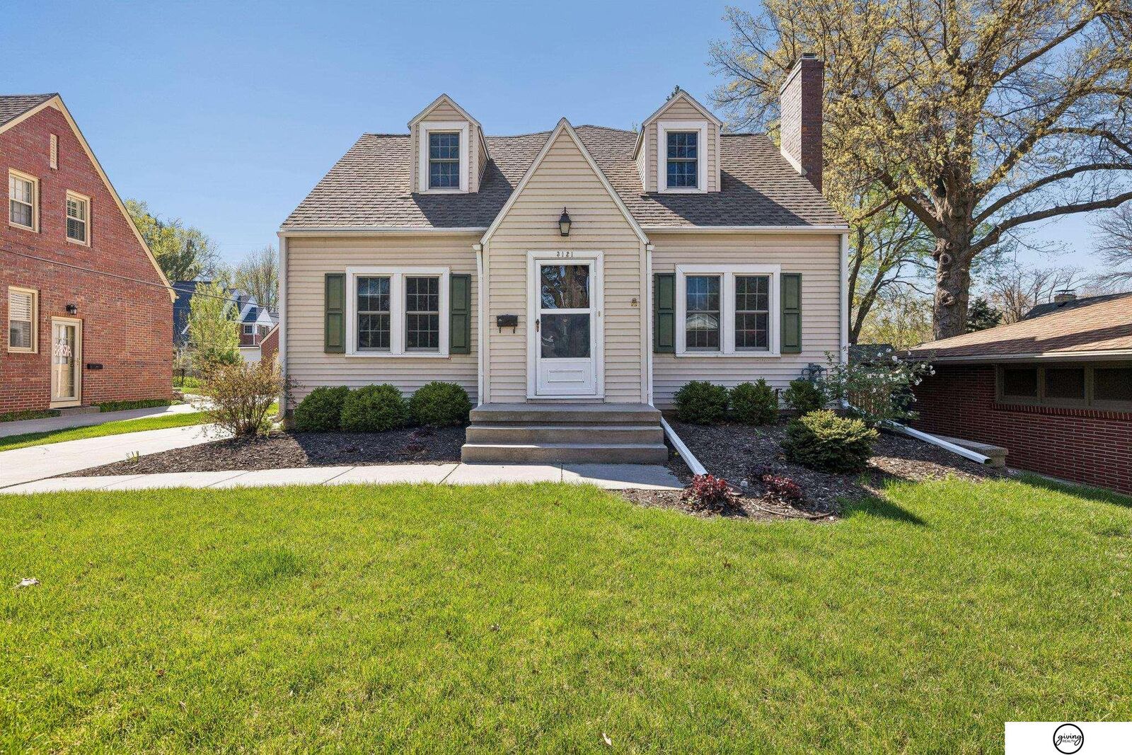 Property Photo:  3121 Cedar Avenue  NE 68502 