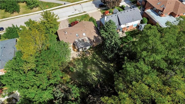Property Photo: 22 Oakridge Drive ON L8G 2T6