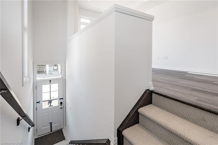 Property Photo:  106 Court Drive 13  ON N3L 0N1 