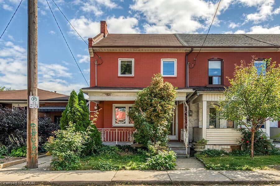 Property Photo:  182 Emerald Street N  ON L8L 5K8 
