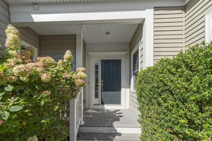 Property Photo:  5 Lydia's Way 5  MA 01532 
