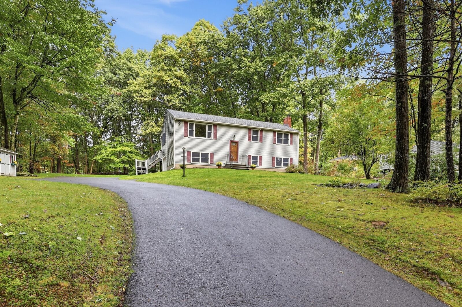 Property Photo:  10 Beaver Brook Road  MA 01460 