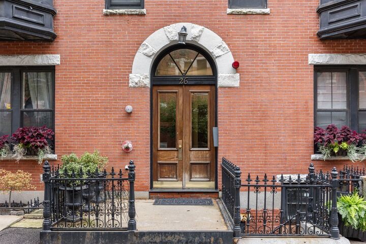 Property Photo: 28 Isabella St 28 MA 02116