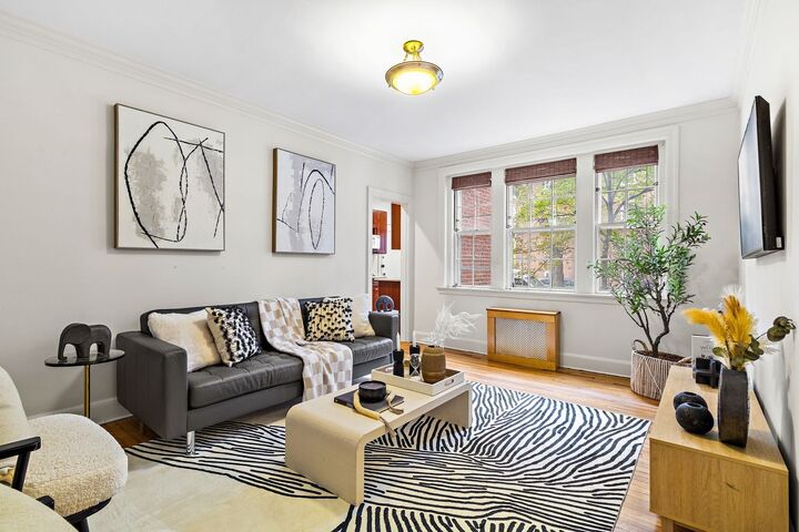 Property Photo: 393 Broadway 8 MA 02139