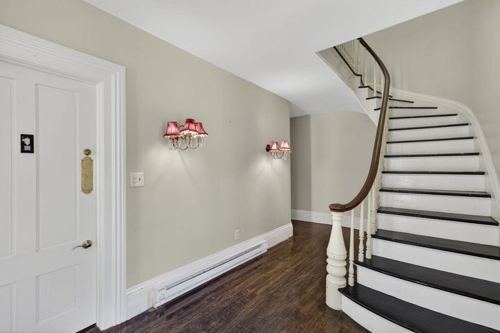 Property Photo:  12 Crown St.  MA 01609 