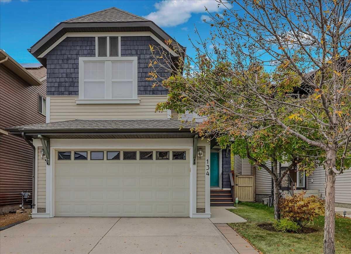 Property Photo:  134 Autumn Close SE  AB T3M 0K2 