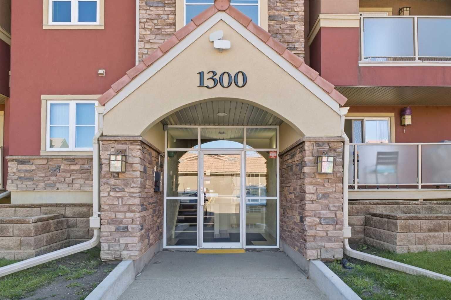 Property Photo:  1313 Edenwold Heights NW .  AB T3A 3T5 