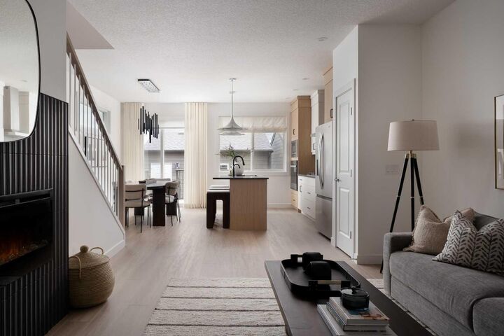 Property Photo:  411 Union Avenue SE  AB T3M 3S2 