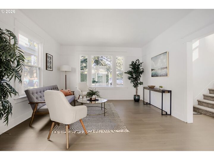 Property Photo: 4206 SE Ellis St OR 97206