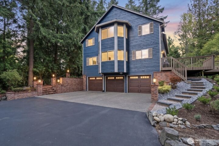 Property Photo: 9502 184th Avenue E WA 98391