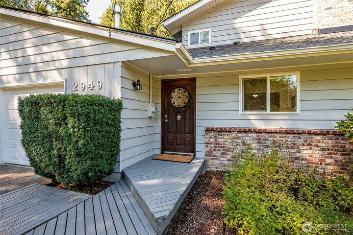 Property Photo: 2949 Laurel Road WA 98632