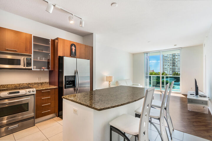 Property Photo:  1945 S Ocean Drive Unit 502  FL 33009 