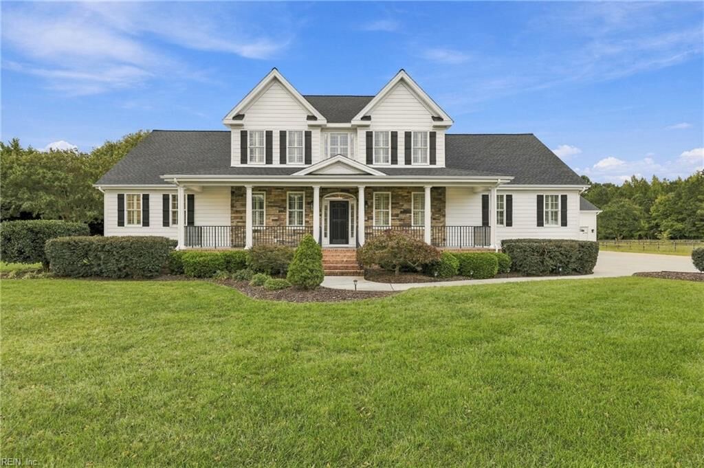 Property Photo:  1108 Kathleen Ln  VA 23322 