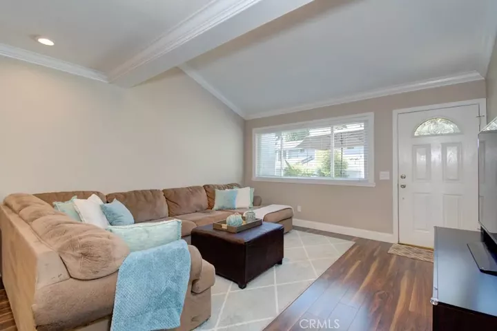 Property Photo:  900 W Sierra Madre 65  CA 91702 