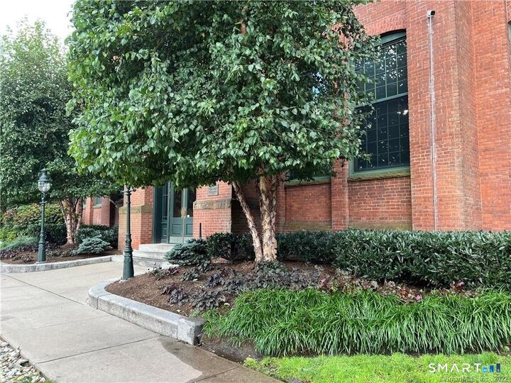 Property Photo:  25 Grand Street 109  CT 06851 