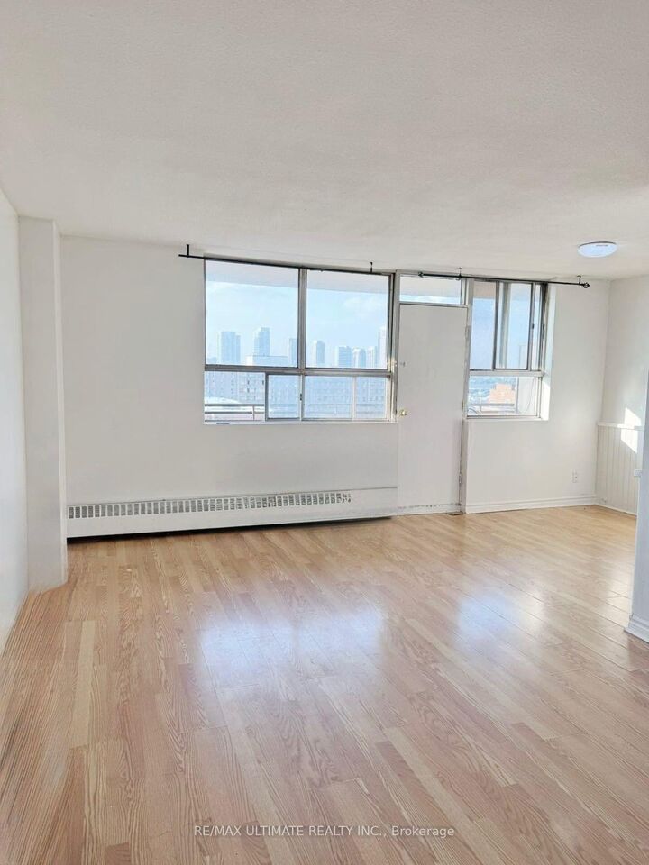 Property Photo:  1950 Kennedy Road 1410  ON M1P 4S9 
