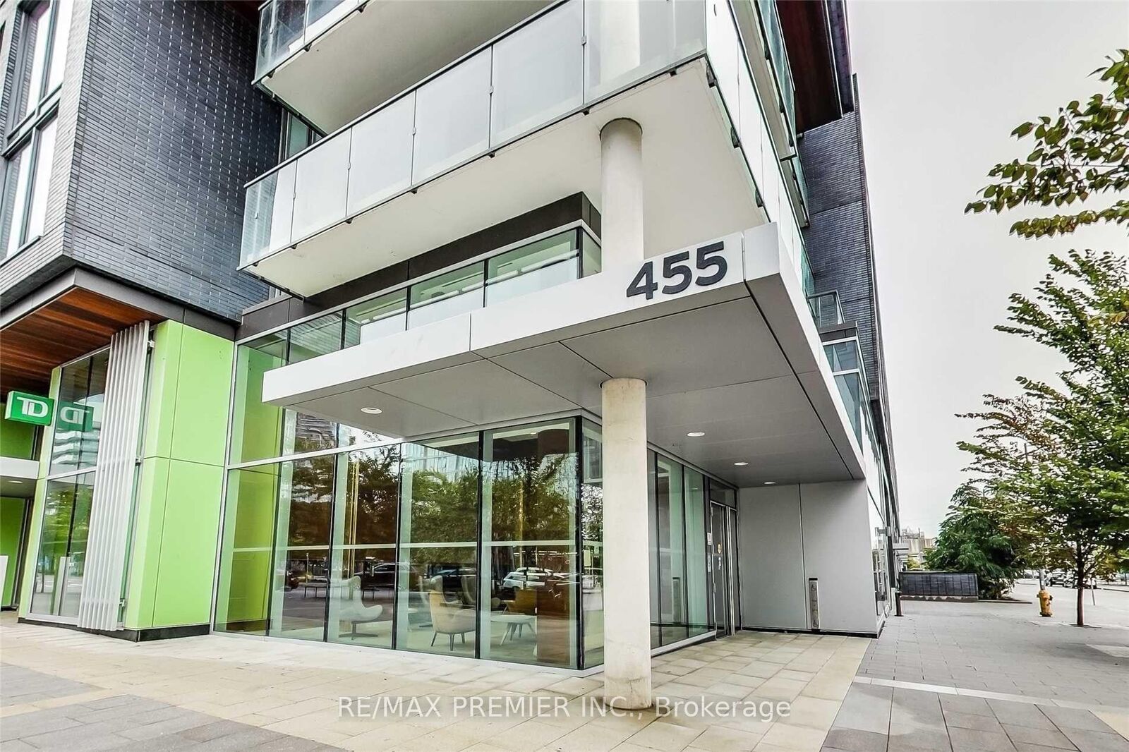 Property Photo:  455 Front Street E N207  ON M5A 1G9 