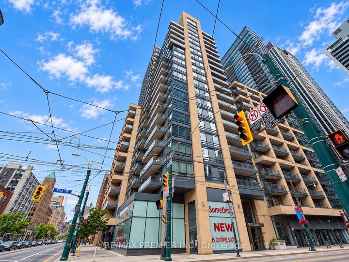 Property Photo:  438 King Street W 312  ON M5V 3T9 