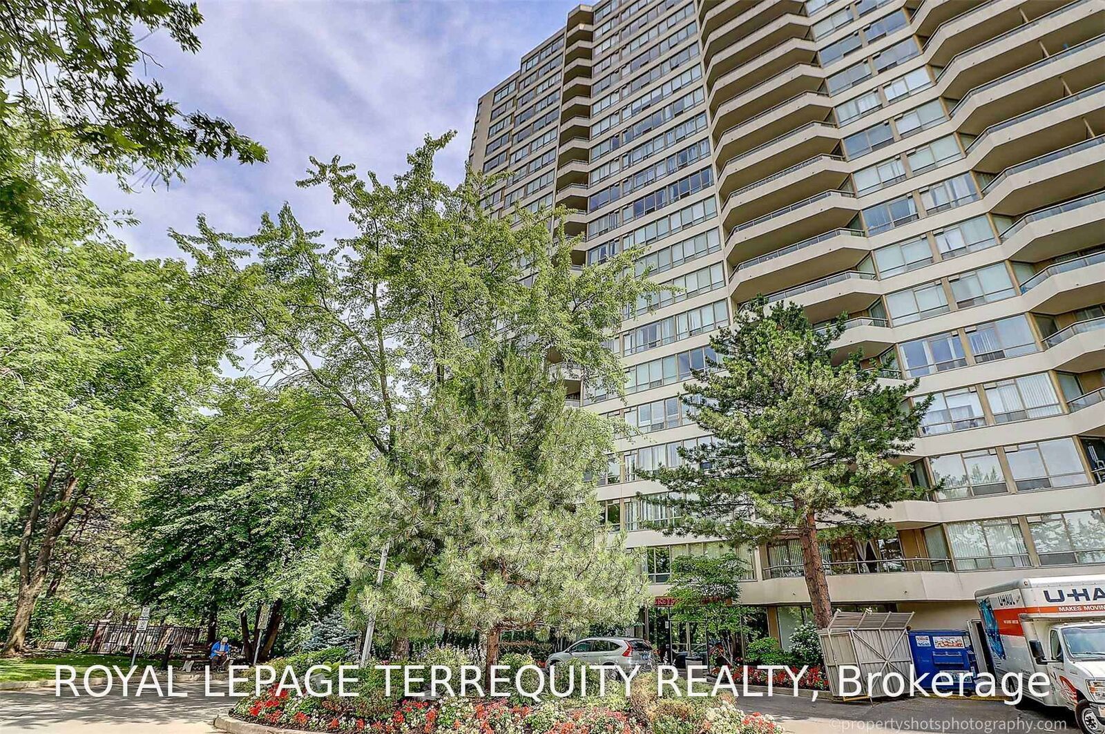 Property Photo:  5 Greystone Walk Drive 1710  ON M1K 5J5 