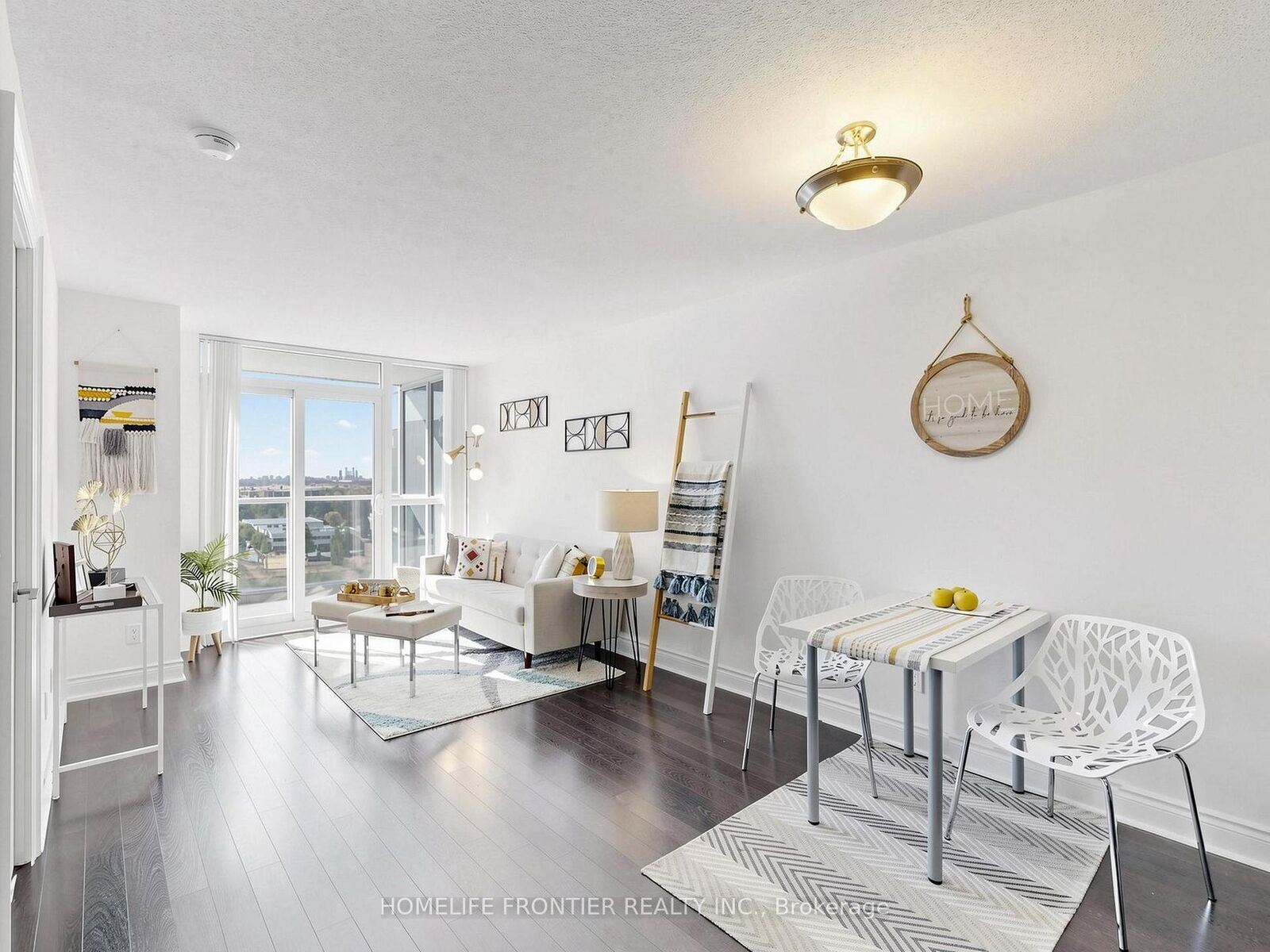 Property Photo:  23 Cox Boulevard 1162  ON L3R 7Z9 