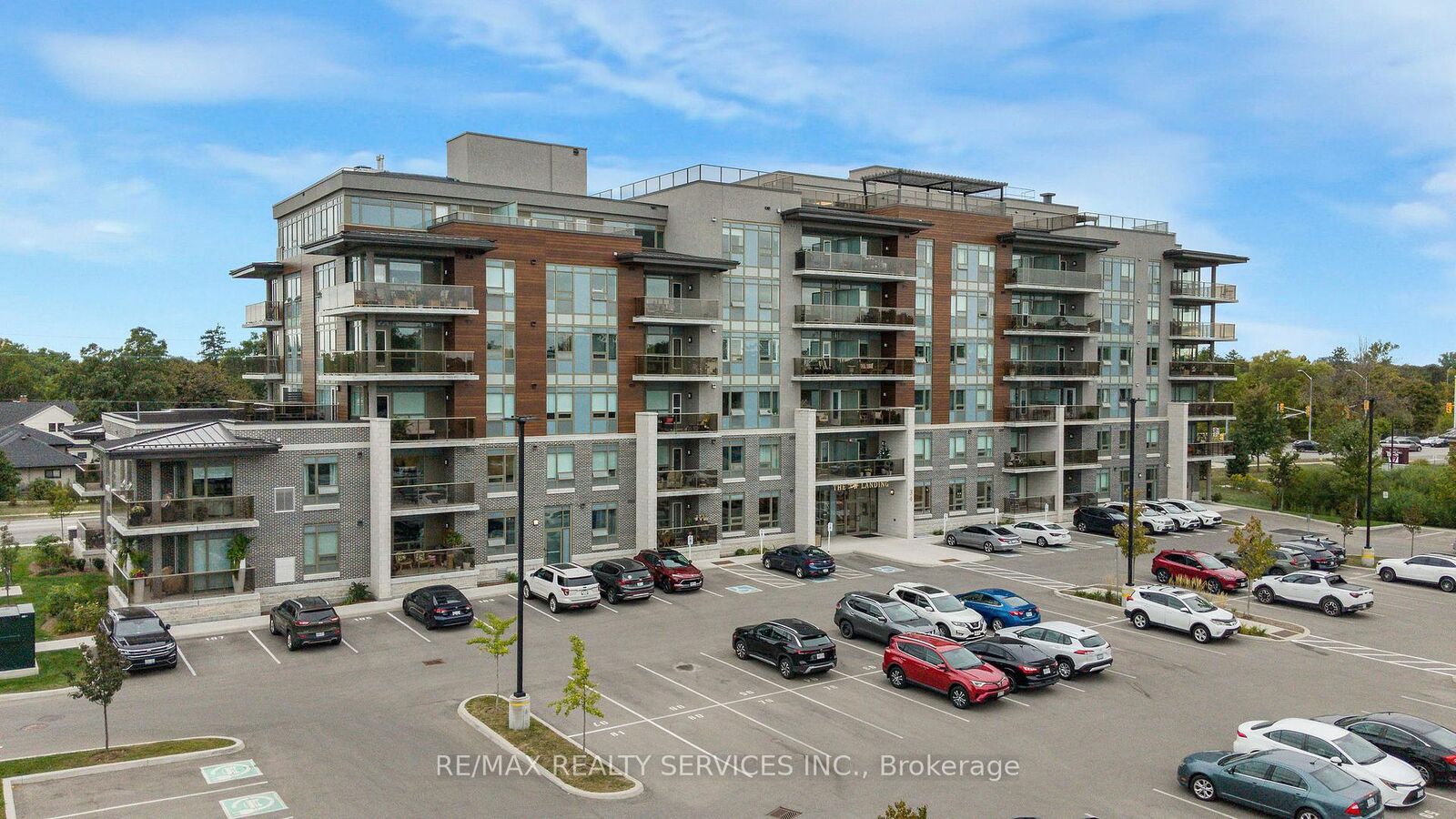 Property Photo:  34 Norman Street 213  ON N3R 2Y1 