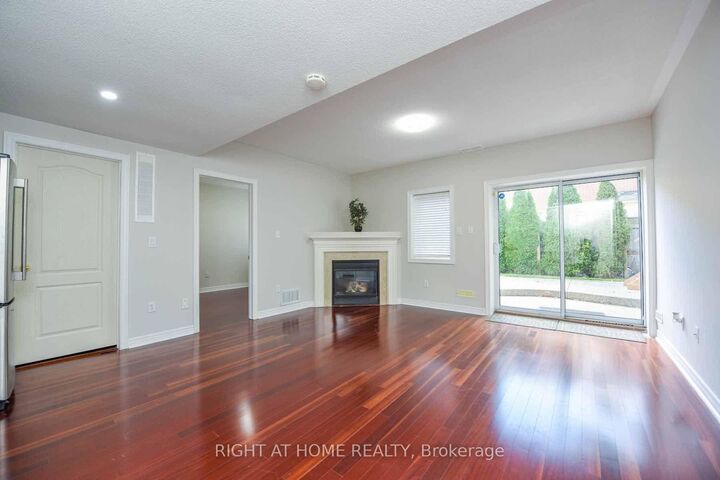 Property Photo:  2229 Glazebrook Circle Lower  ON L6M 5B5 