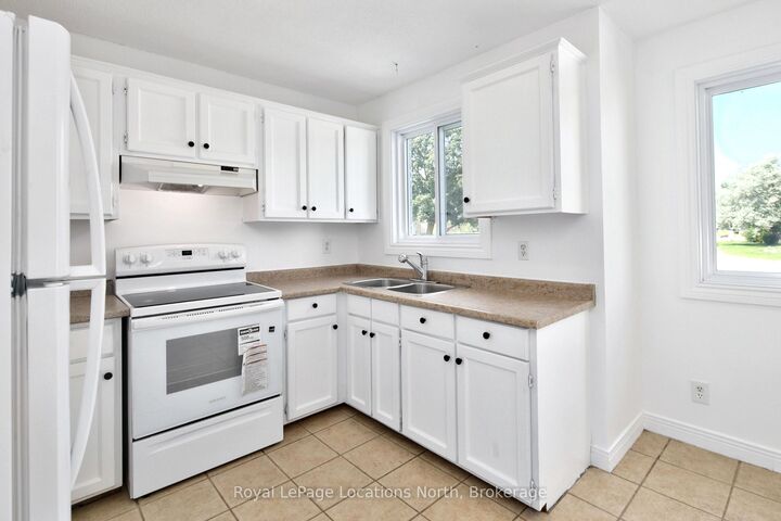 Property Photo: 724 Ste Marie Street ON L9Y 4T5