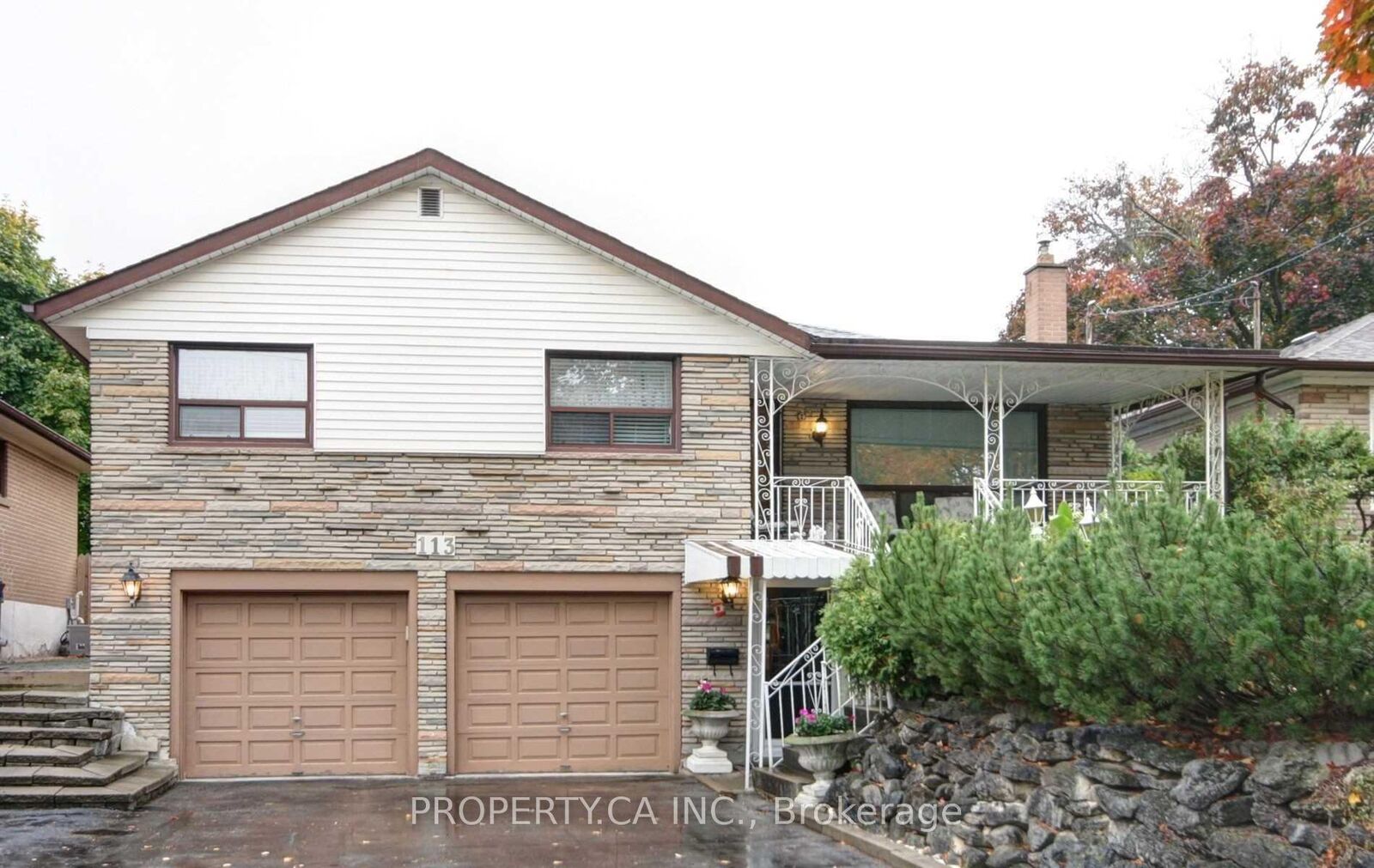 Property Photo:  113 Westhumber Boulevard Upper  ON M9W 3M9 