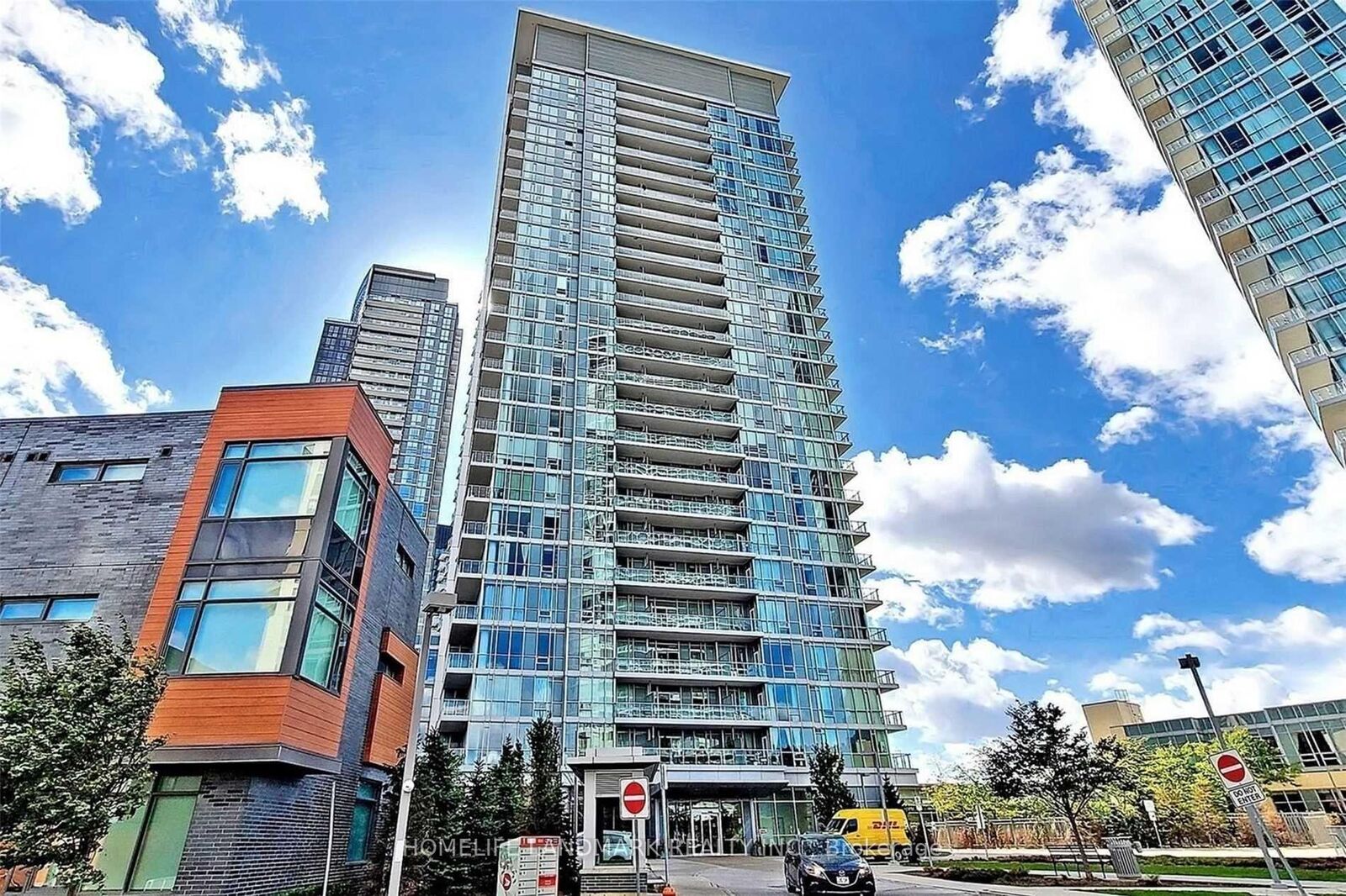 Property Photo:  62 Forest Manor Road # P05  ON M2J 0B6 