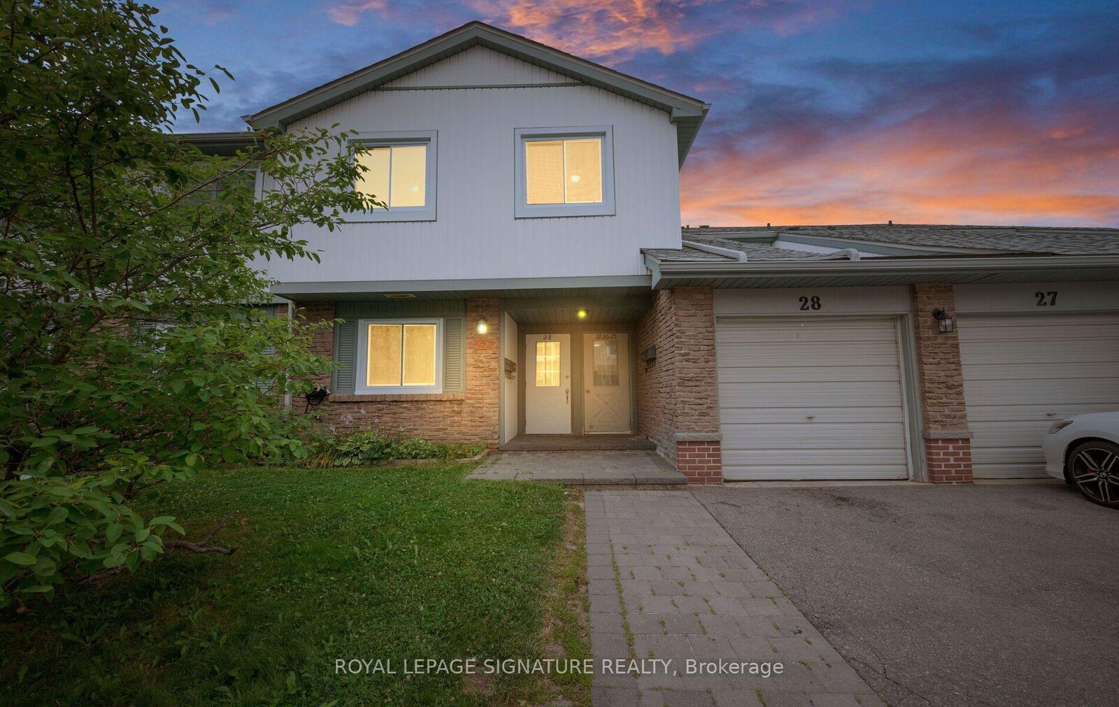 Property Photo:  6777 Formentera Avenue 28  ON L5N 2M3 