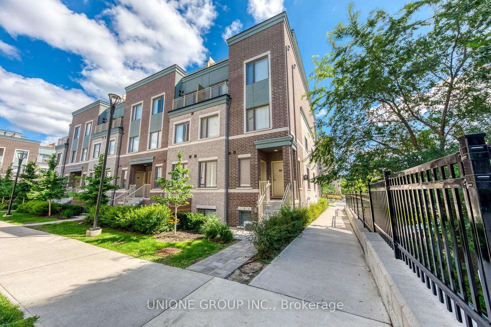 Property Photo: 260 Twelfth Street 19 ON M8V 0J6