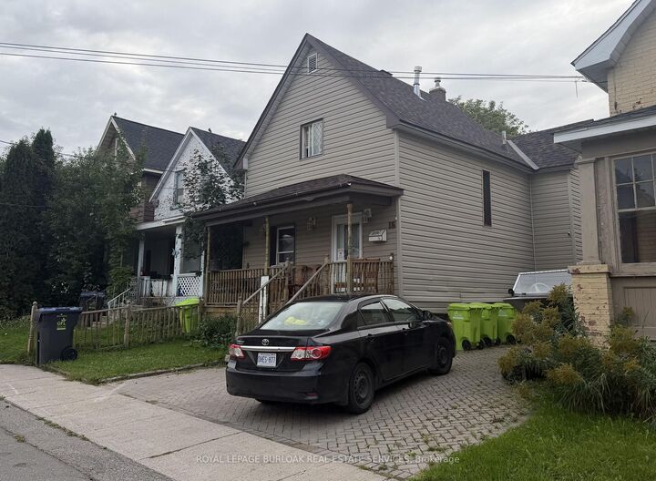 Property Photo:  16 Abbott Street  ON P6A 2V9 