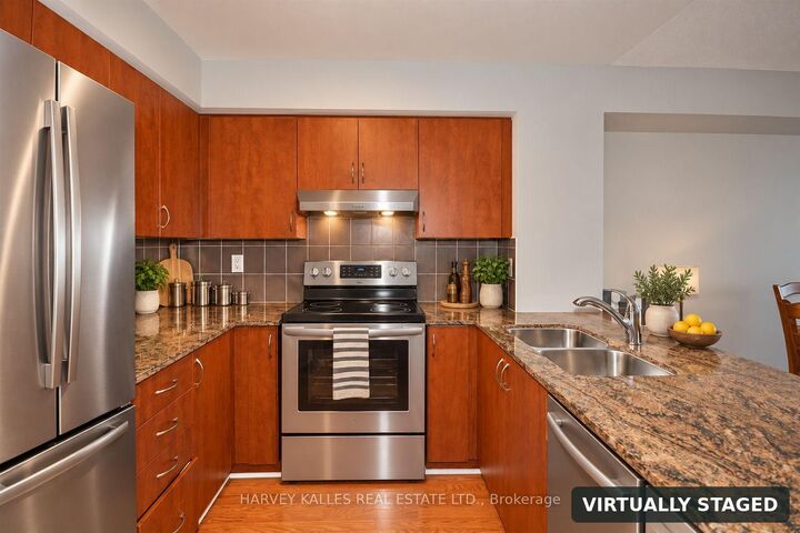 Property Photo:  225 Wellesley Street E 313  ON M4X 1G1 
