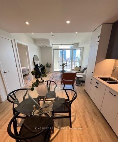 Property Photo: 741 King Street W 706 ON N2G 1E5