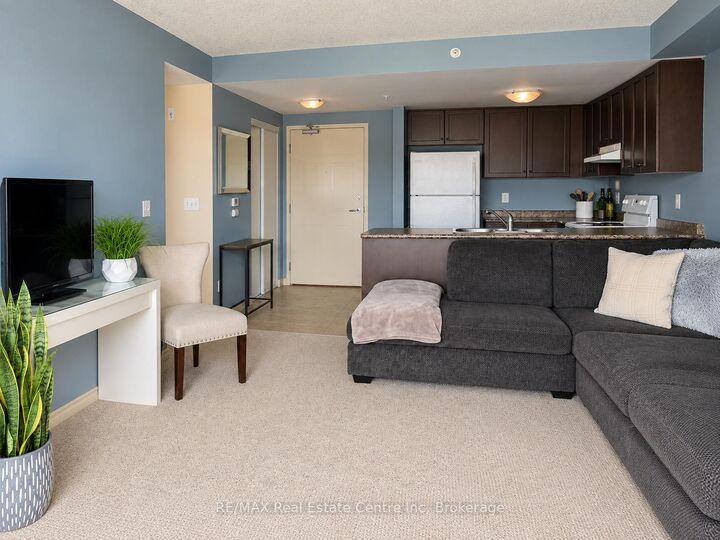 Property Photo:  45 Goodwin Drive 410  ON N1L 0E9 