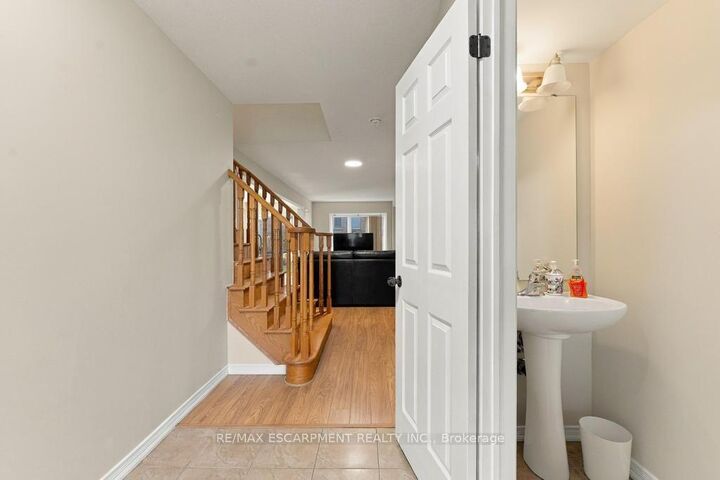 Property Photo:  173 Whitwell Way  ON L0R 1C0 