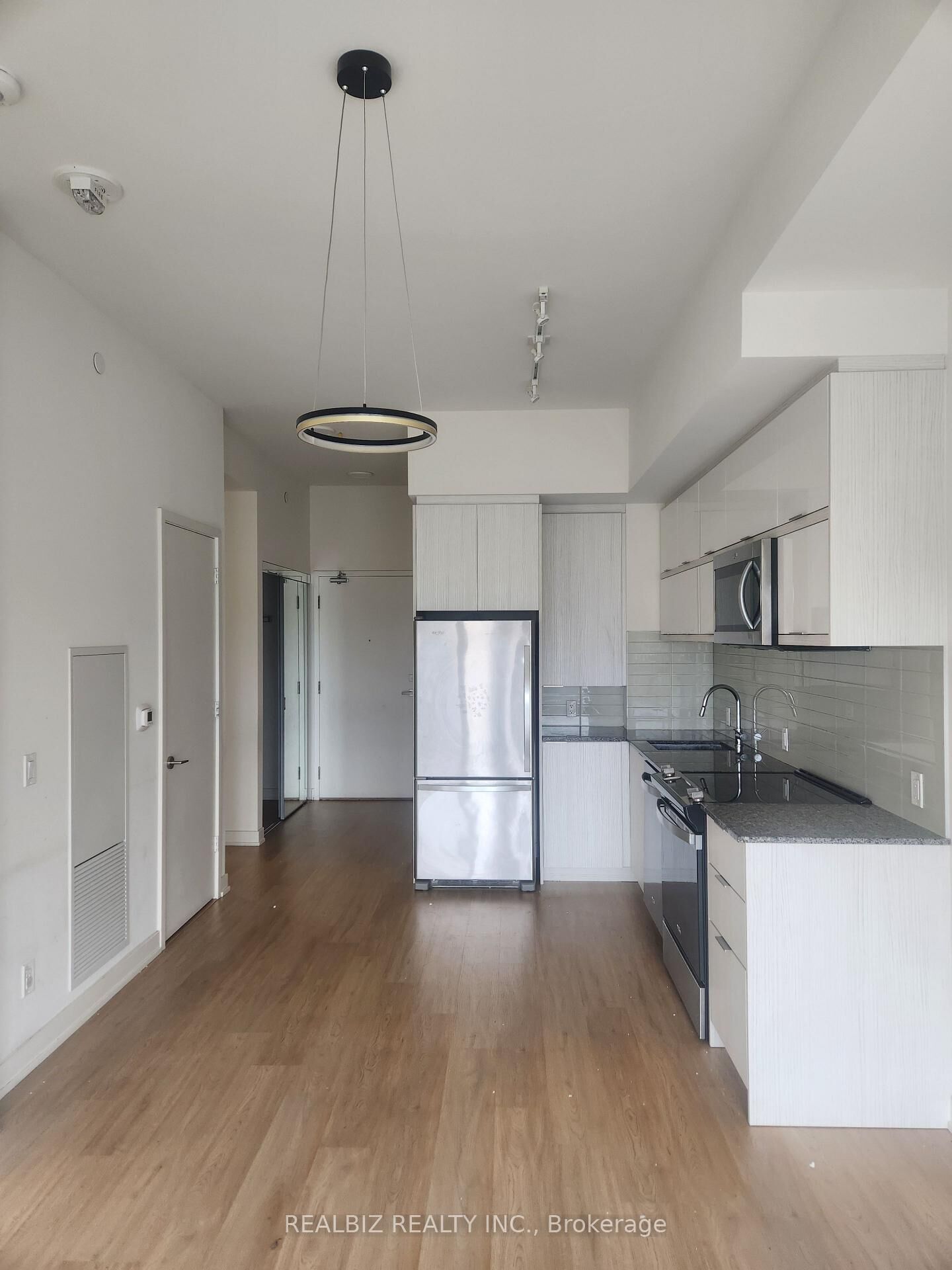 Property Photo: 10 Deerlick Court 705 ON M3A 0A7