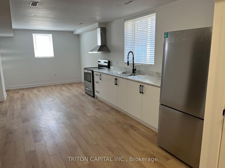 Property Photo:  75 Wheatfield Road Lower  ON L9J 0C2 
