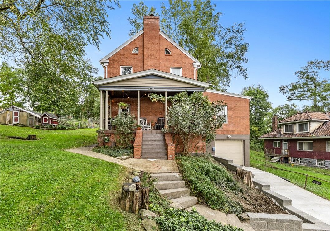 Property Photo:  539 N Fairmount St  PA 15206 