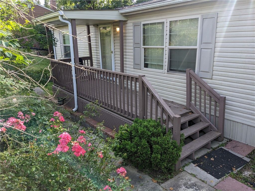 Property Photo:  114 White Way  PA 15317 
