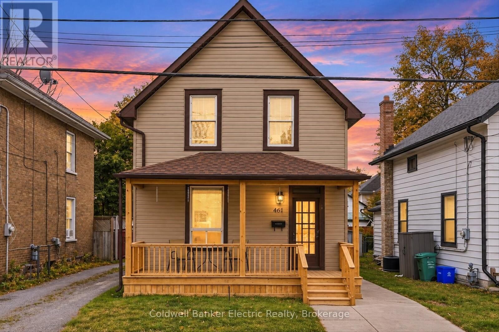 Property Photo:  461 Murray Street  ON K9H 2T7 