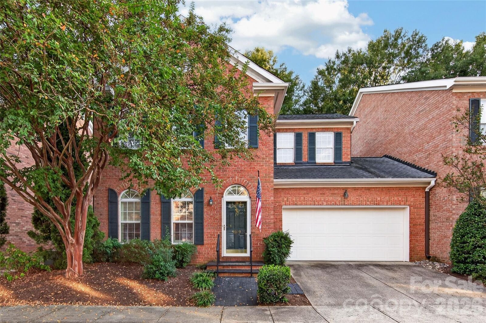 Property Photo: 9169 Bonnie Briar Circle NC 28277