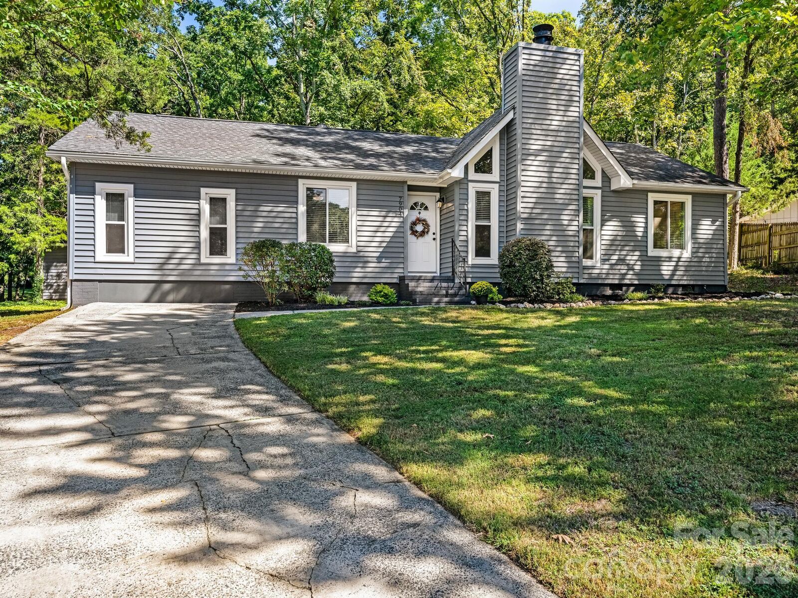 Property Photo:  7904 Oakbark Lane  NC 28226 